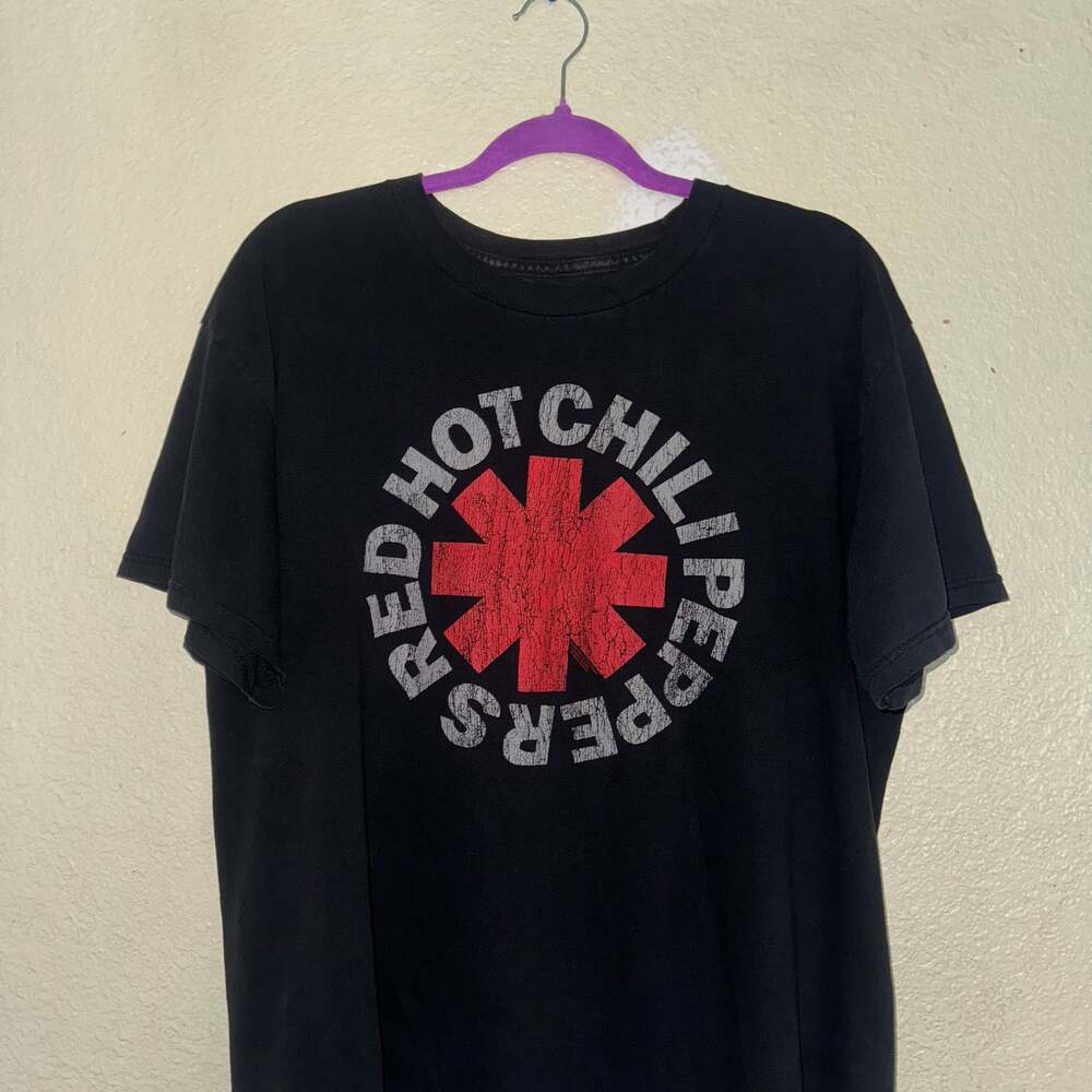 Red Hot Chili Peppers Black T-shirt with Graphic Logo
